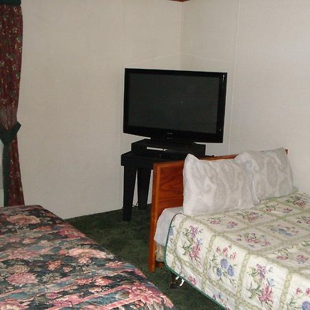 Comfort Green Motel Thayer ภายนอก รูปภาพ